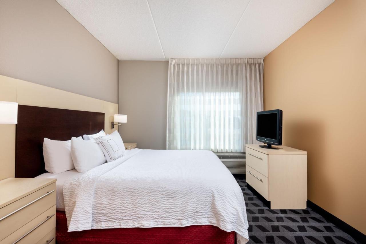 Towneplace Suites By Marriott Charlotte Mooresville Exterior photo