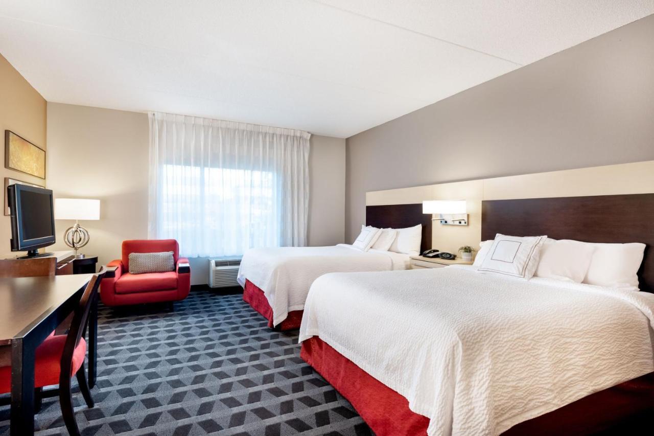 Towneplace Suites By Marriott Charlotte Mooresville Exterior photo
