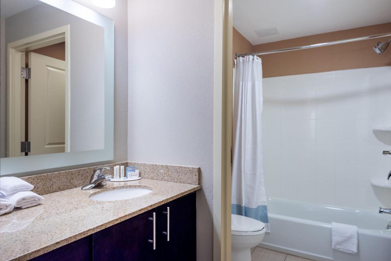 Towneplace Suites By Marriott Charlotte Mooresville Exterior photo