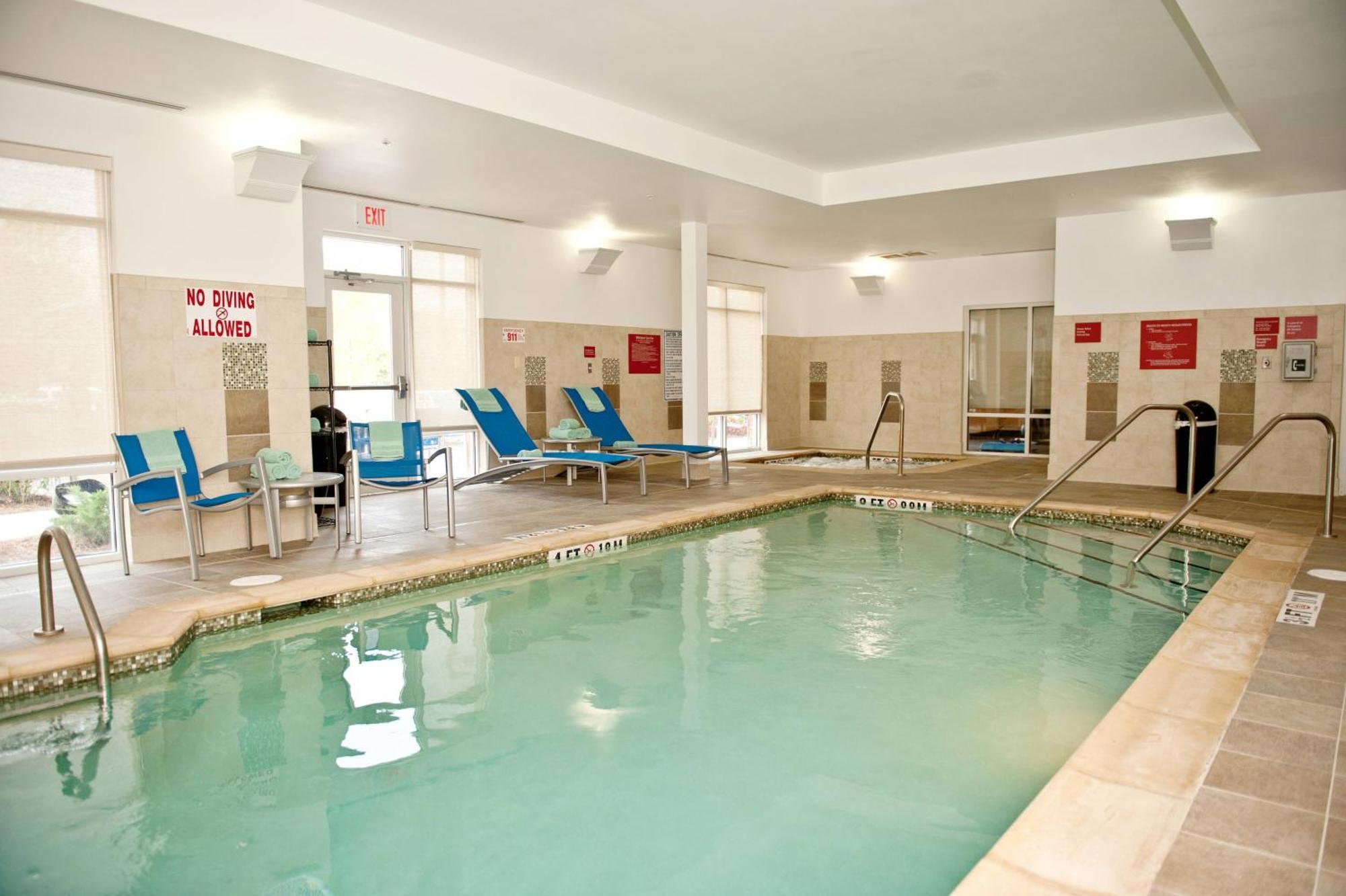 Towneplace Suites By Marriott Charlotte Mooresville Exterior photo